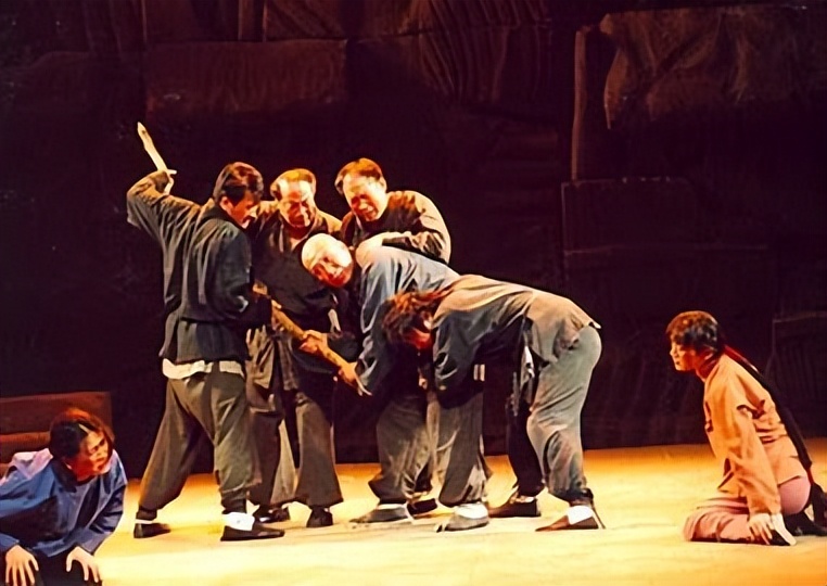 萧红怎么死的真实原因,萧红是如何死的