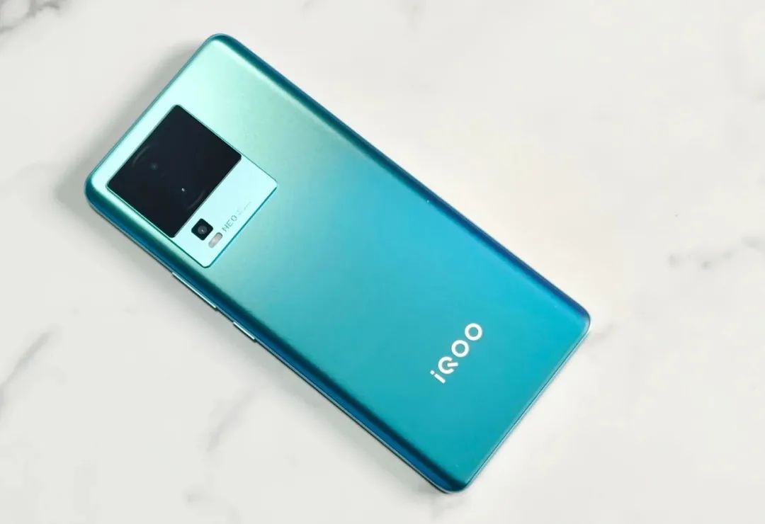 手机性价比高的2000-2500元手机,推荐几款价格便宜性能好的手机