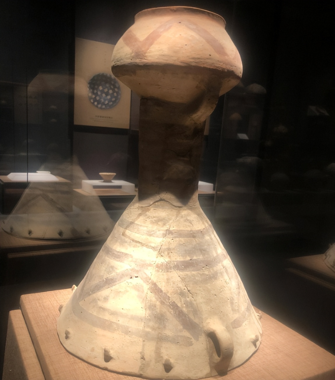 新石器时代陶器的发展演变,原始社会陶器反映的艺术和精神