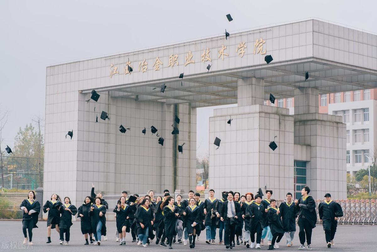 怎样应对青年失业率带来的影响,青年人失业率走高高校如何面对