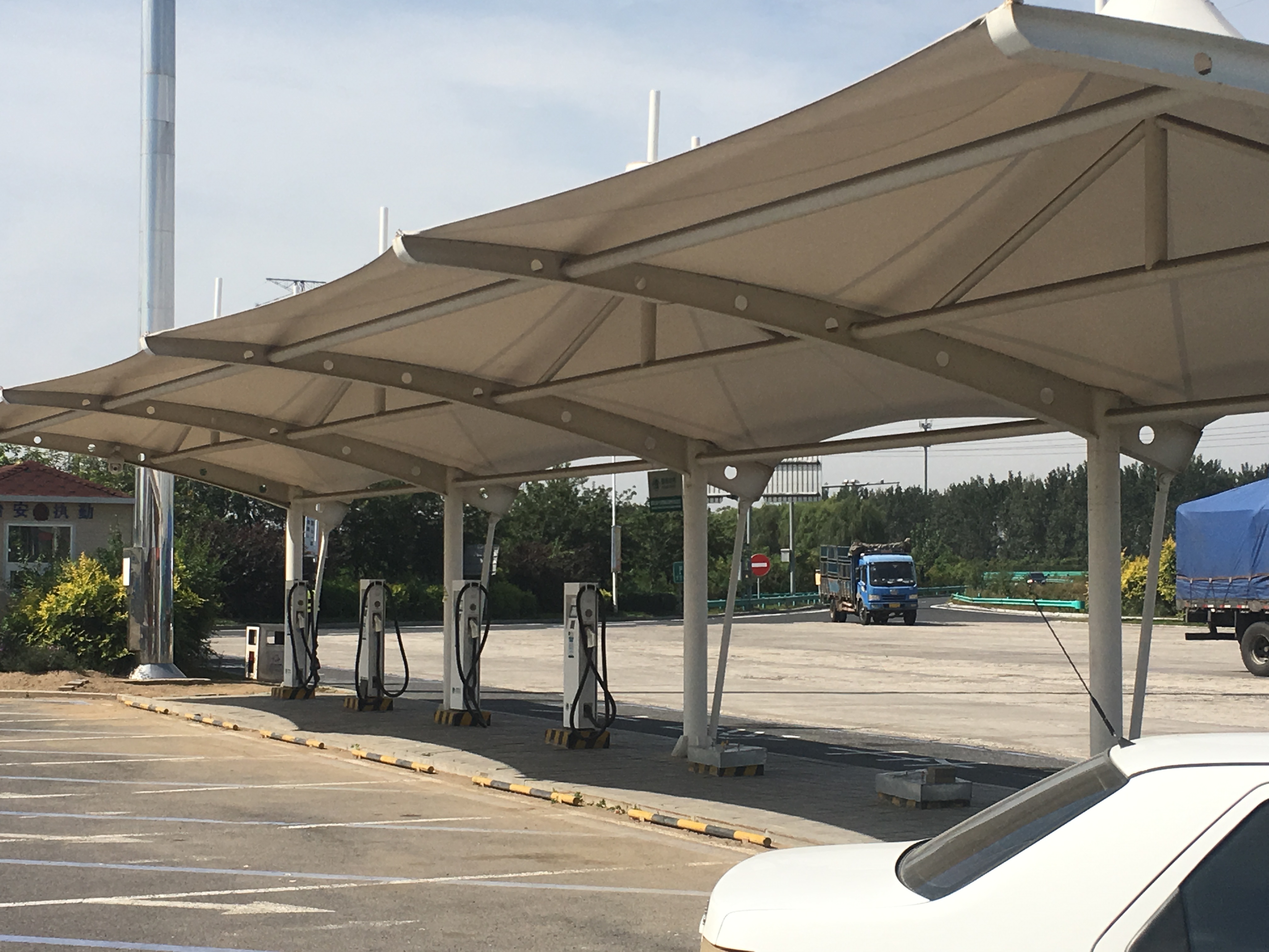 二手纯电车有多便宜,二手电动汽车值不值得买