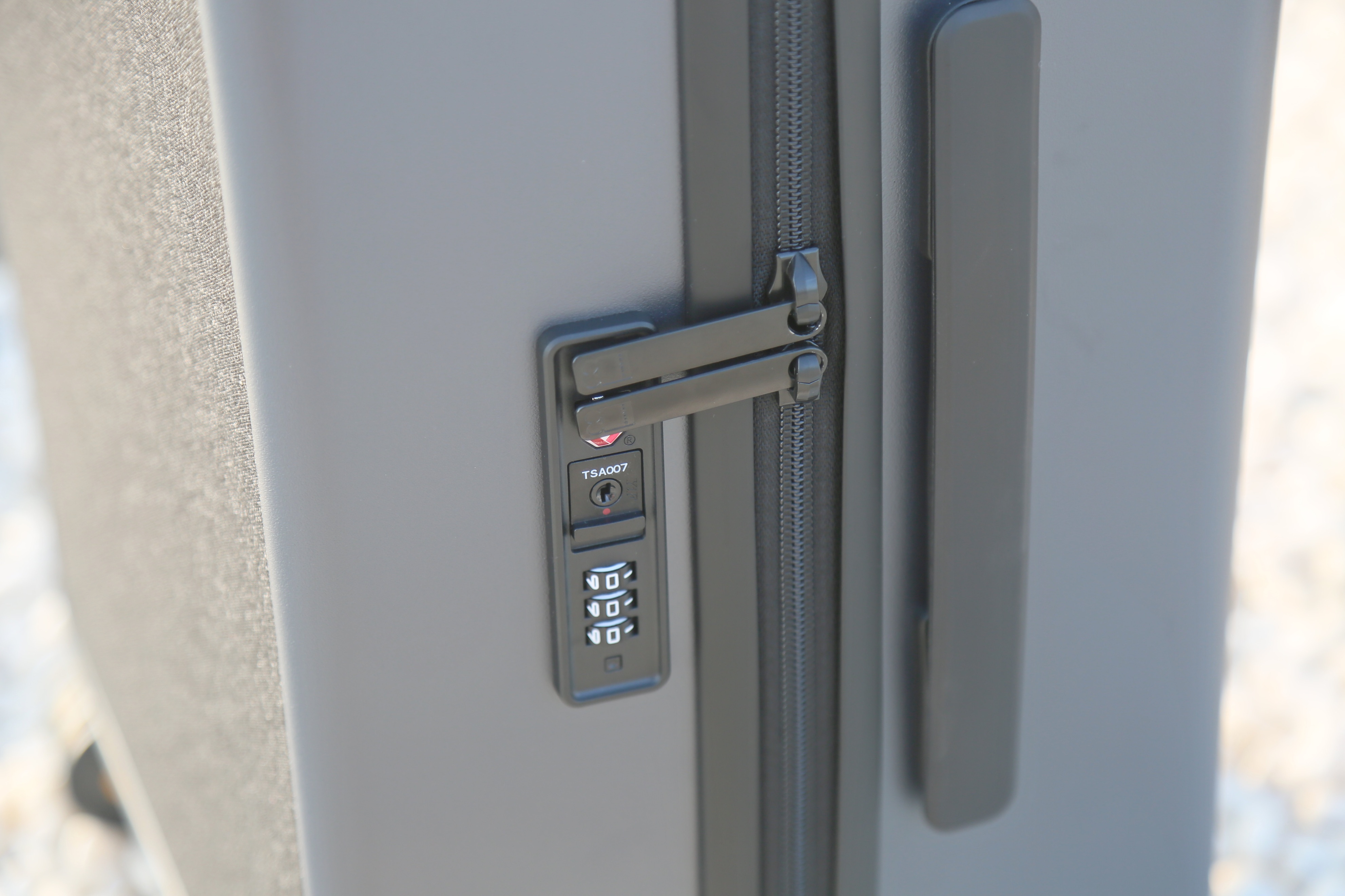 地平线8号行李箱和小米90分旅行箱,行李箱高颜值容量大地平线8号