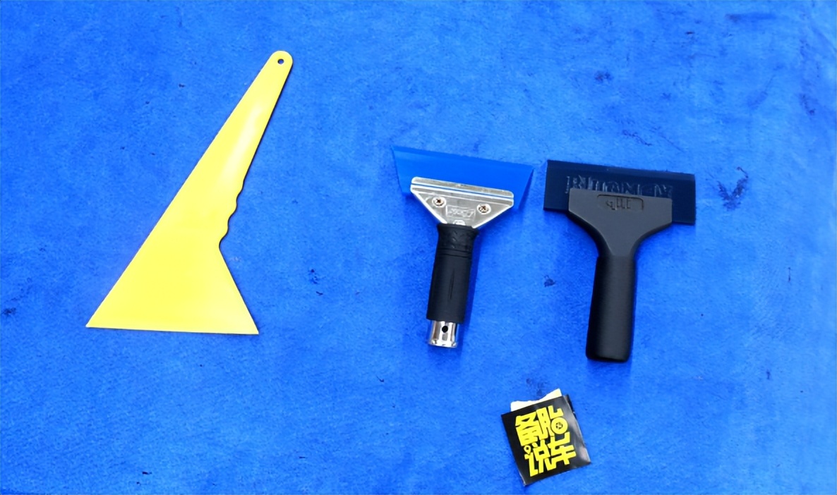 贴汽车膜的注意事项,新手小白可以自己贴汽车膜吗