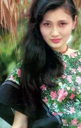 长得貌美如花演技不温不火女星,女明星惊艳时光的盛世美颜