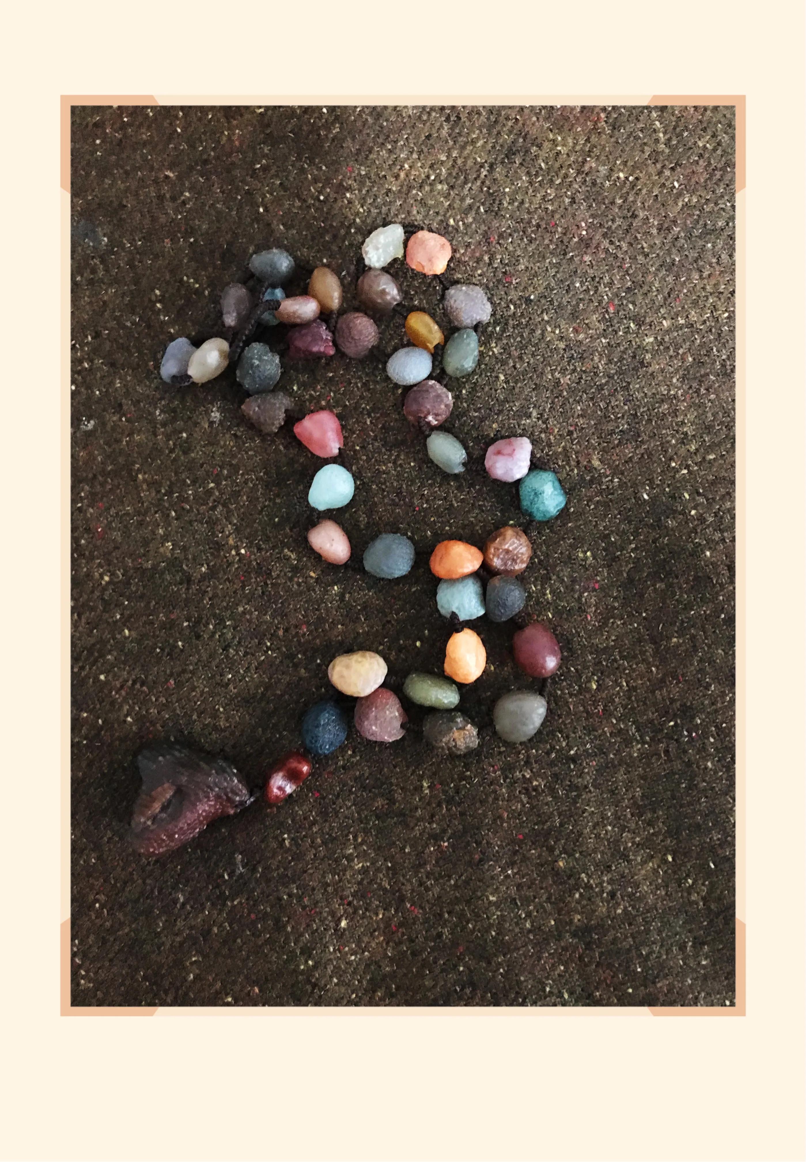 阿拉善戈壁石鸡油黄玛瑙,内蒙古阿拉善戈壁玛瑙石