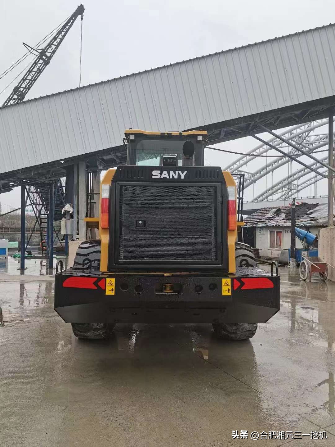 三一装载机sw976价格,三一976k装载机新车交付