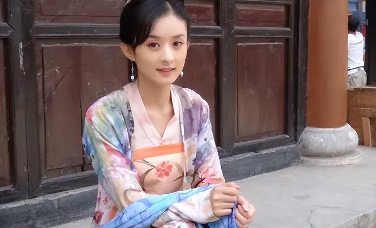 横店群演的悲惨事件,20万横店群演现状美女成群