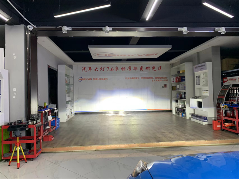 车灯太暗换灯泡有用吗,led车灯太暗换灯泡能解决吗