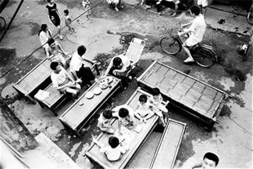 好物之国货志丨用一瓶汉口二厂汽水,“复活”老武汉的味道