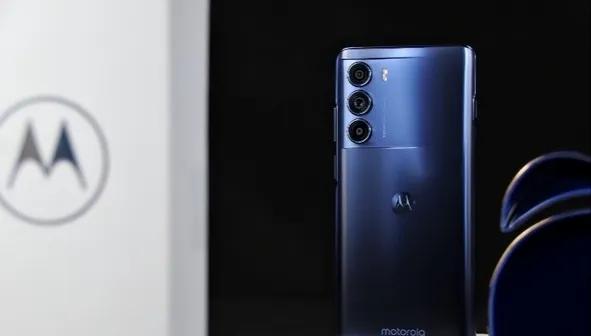 真香千元机和过气旗舰手机哪个好,千元机真香机推荐