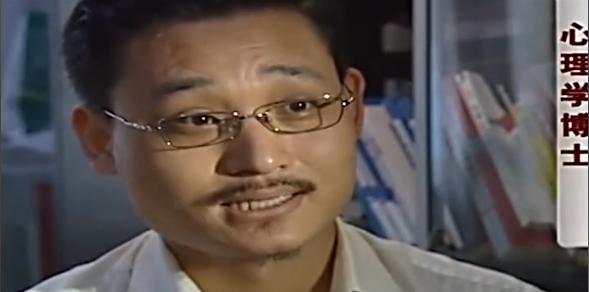 上海农妇怀胎四年,上海农妇怀胎四年未生全集