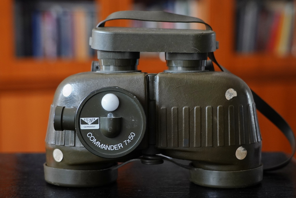 一树梨花压海棠:是*用军**望远镜好?还是名牌望远镜好?