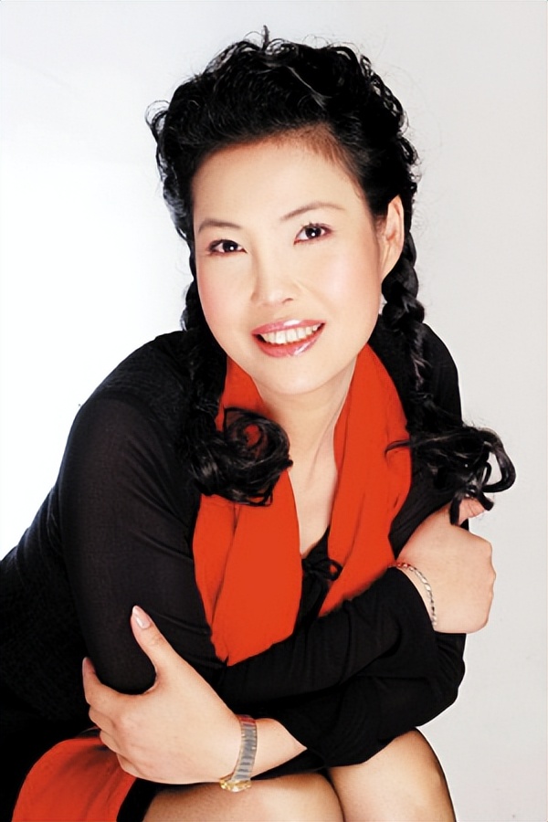 李双江大儿子李贺干什么的,李双江大儿子李贺视频