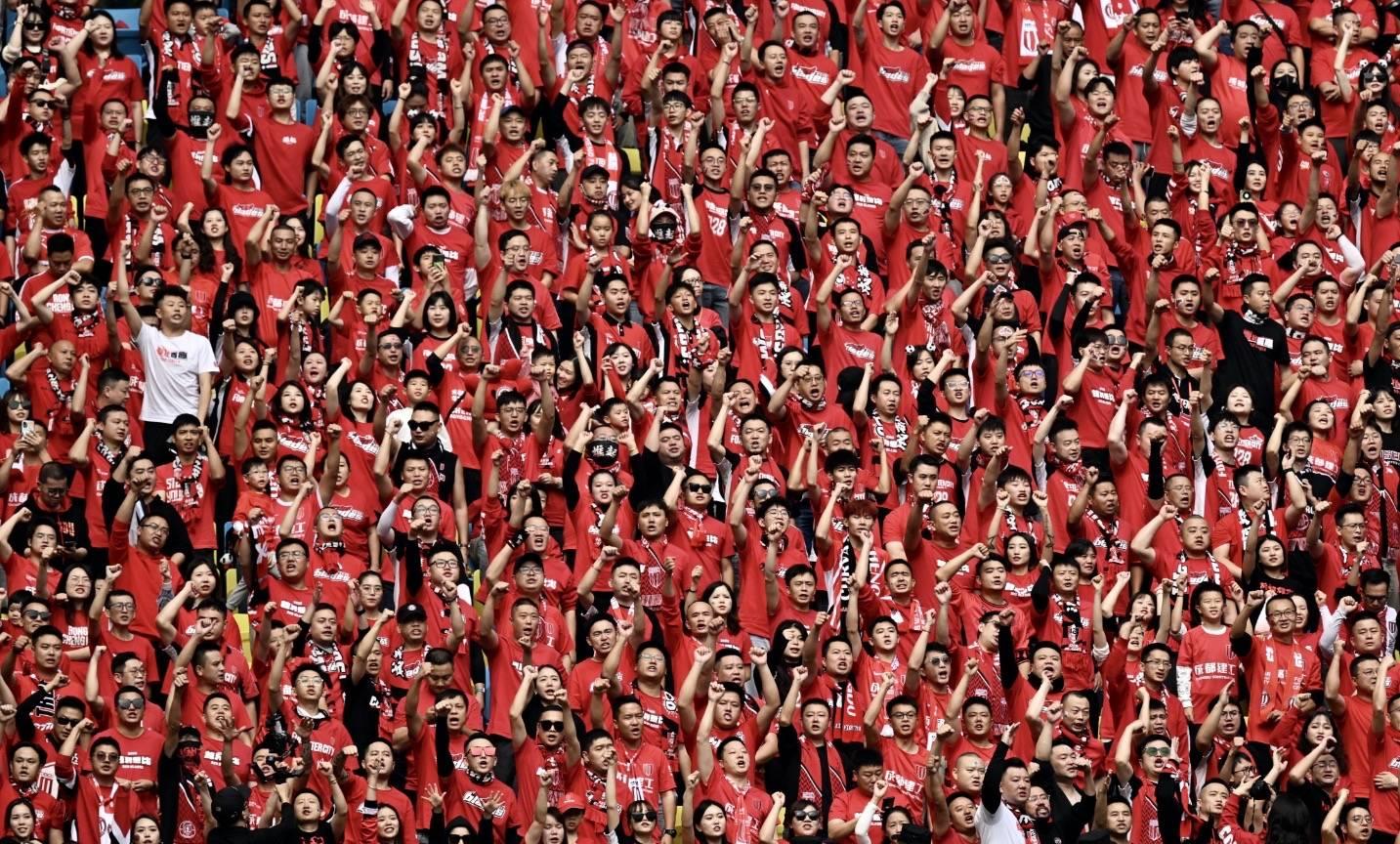 城市的翅膀男声版,城市的翅膀完整的歌词