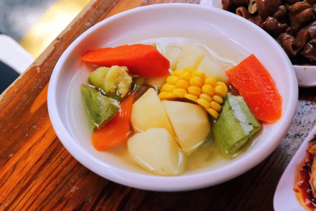 去成都必打卡的8家地道馆子,成都本地人必吃十大馆子排名