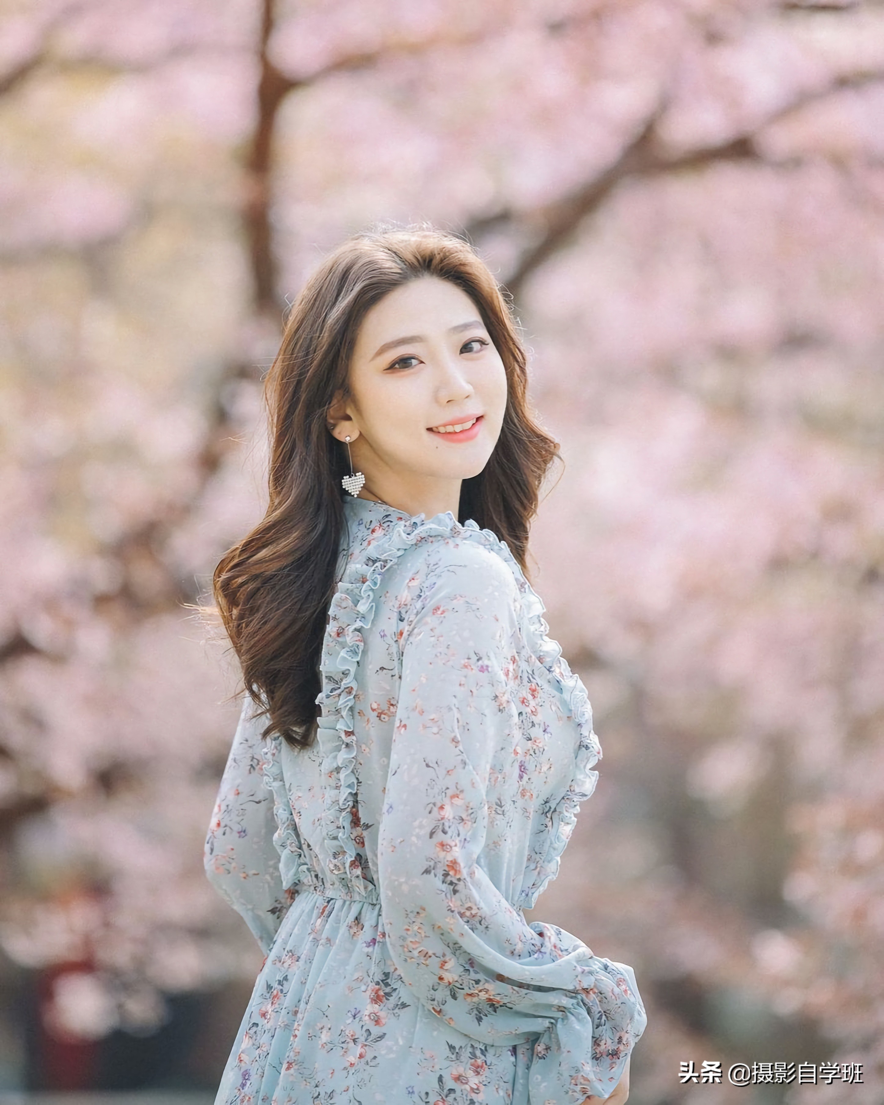 8个摄影摆姿技巧拍照不求人,拍照片不求人8个摄影摆姿技巧