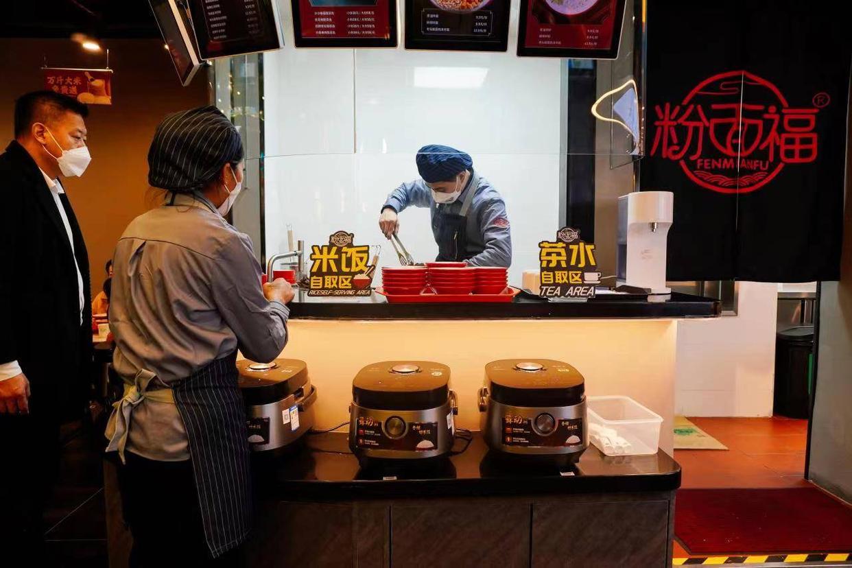 现在什么餐饮小投资最火,选择小餐饮创业方向有哪些