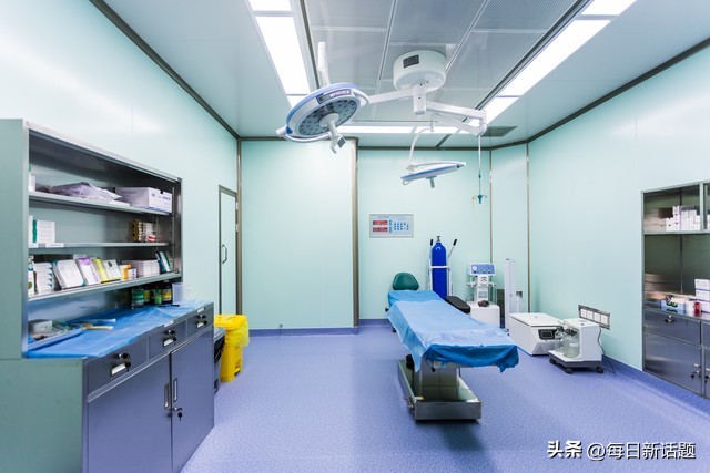 女子对双眼皮手术不满意起诉,女子做双眼皮起诉医生要求枪毙