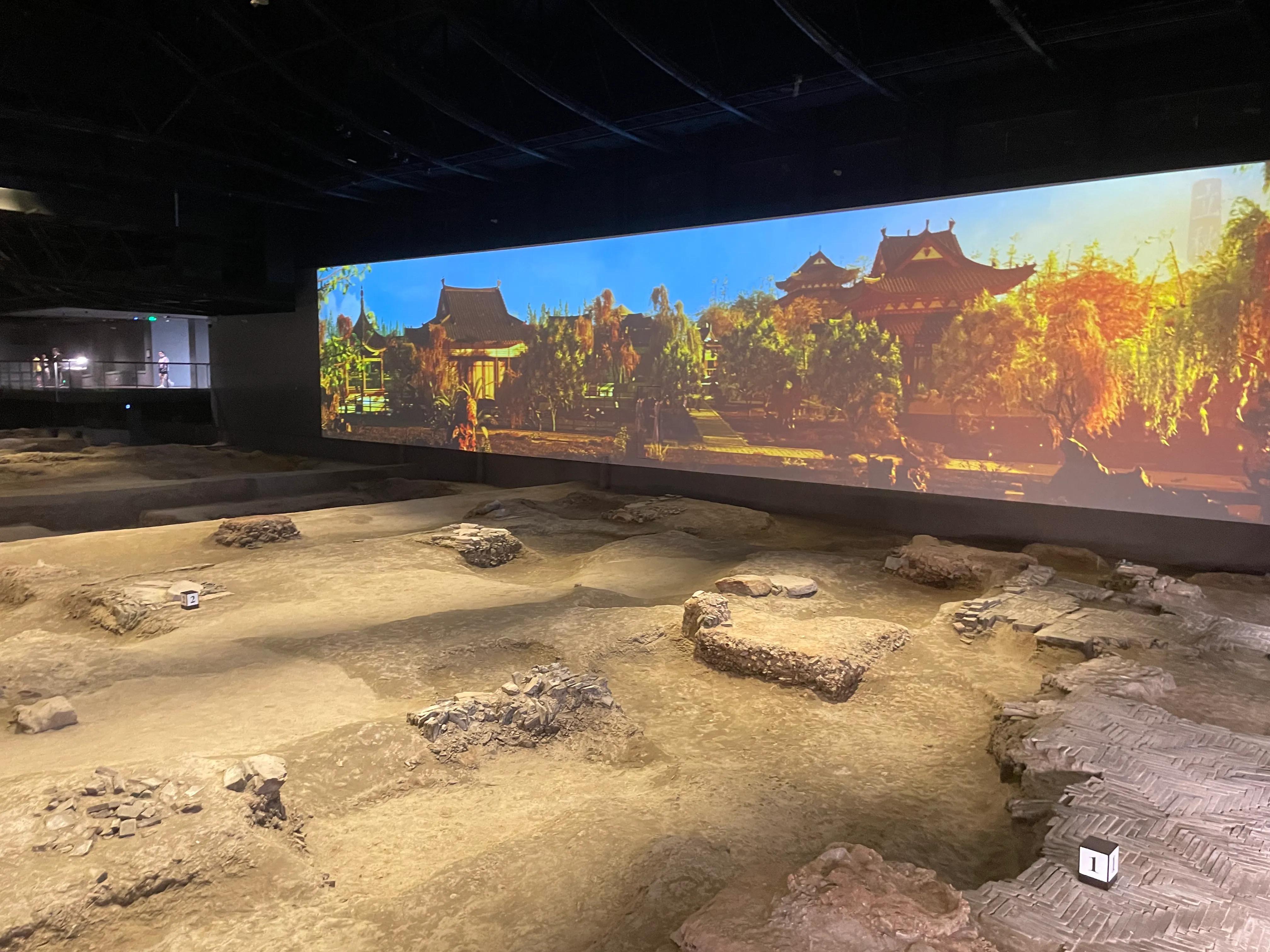 走进德寿宫感受南宋风情,杭州德寿宫红墙美照