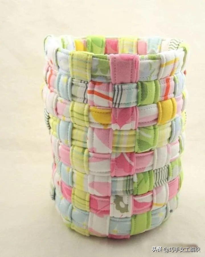 牛仔裤收纳神器改造,旧牛仔裤布条再利用的妙招