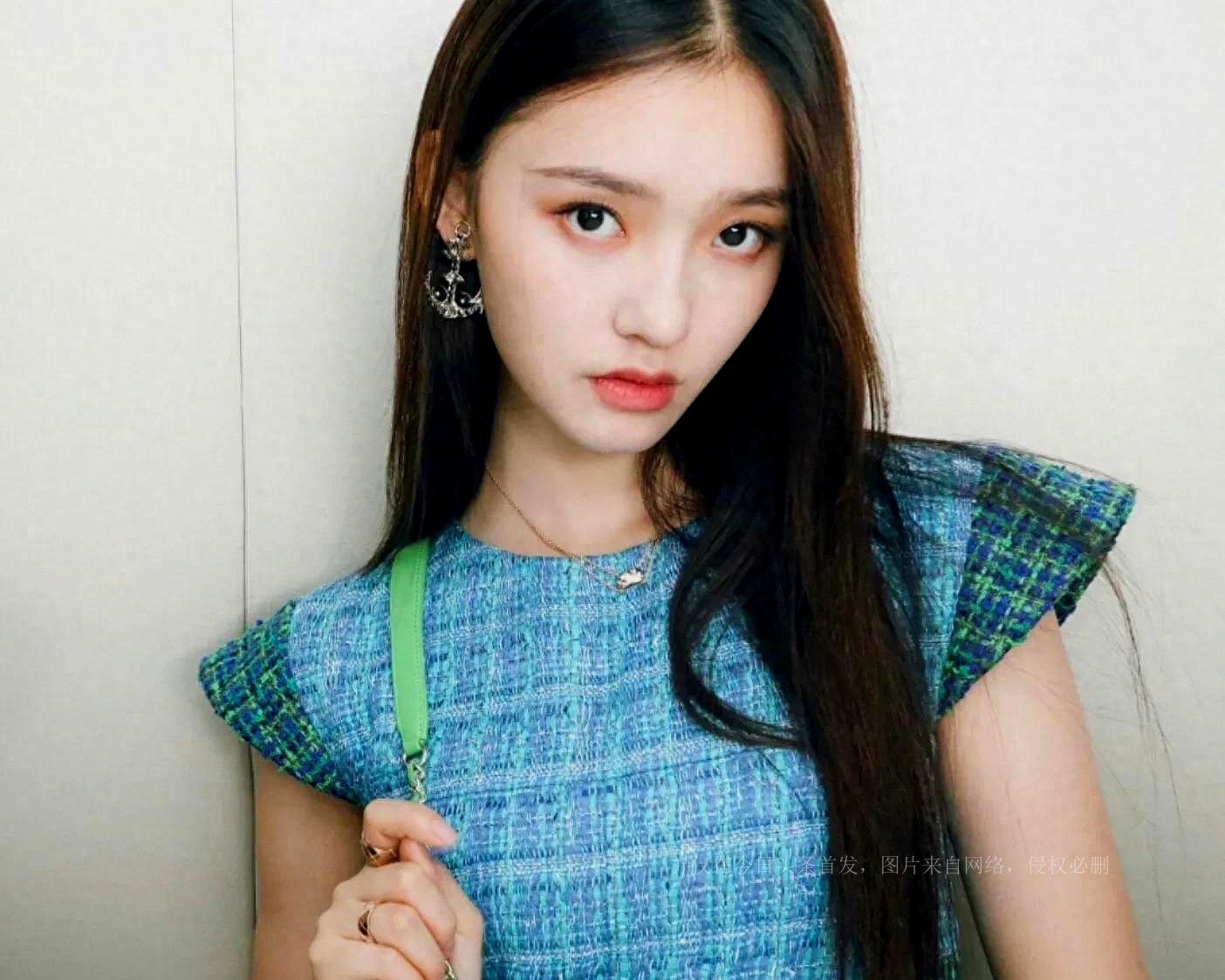 为什么许多人都喜欢美女演员星女郎林允