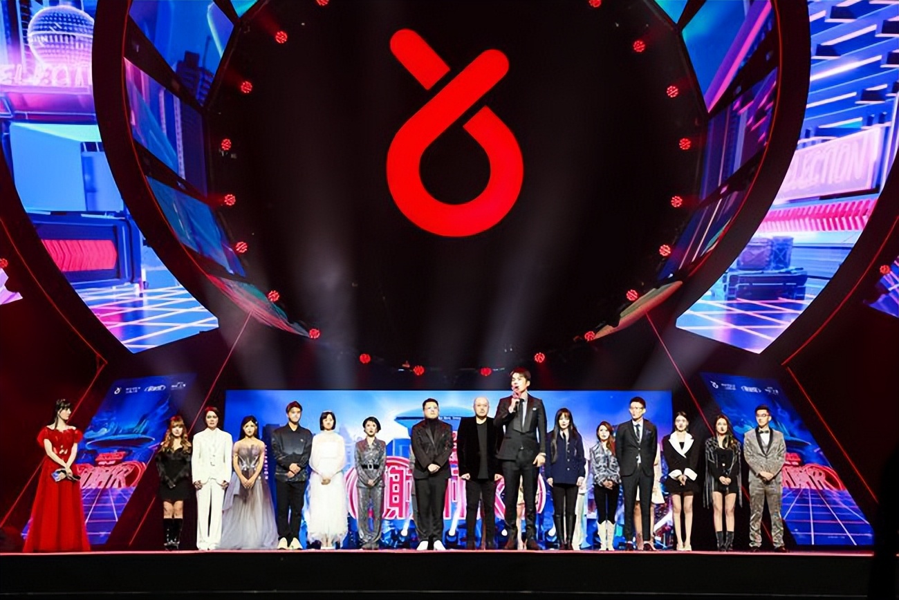 辛巴公益现场,辛巴慈善公益活动