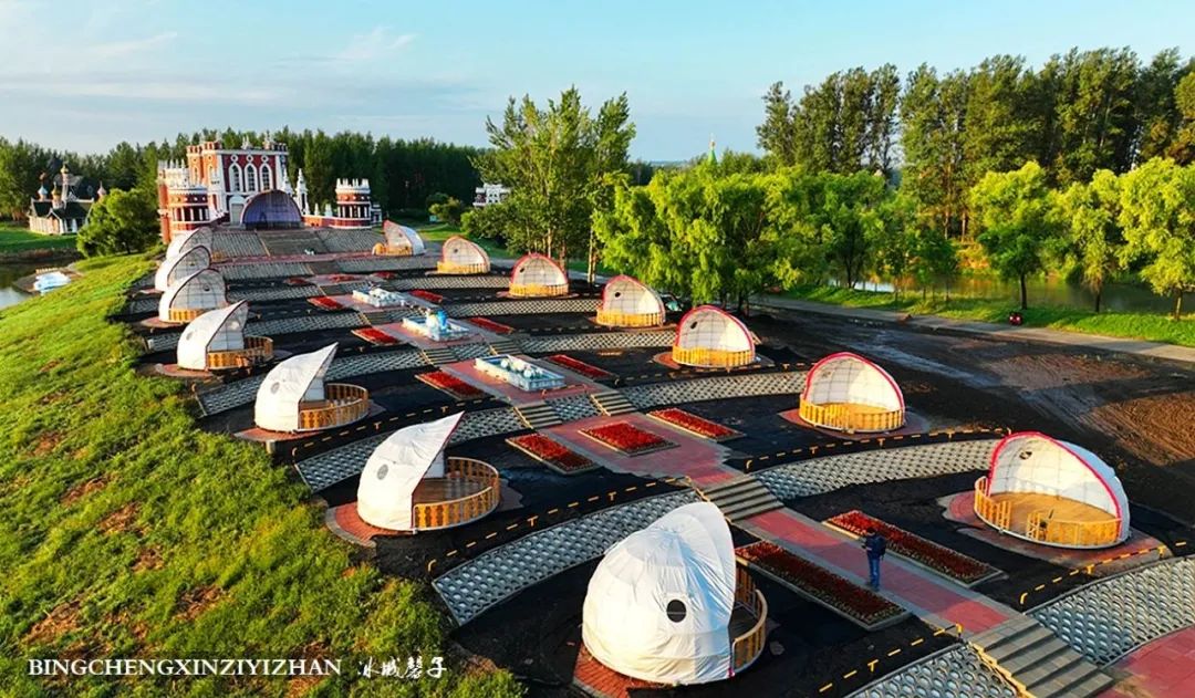 伏尔加庄园最佳观赏期,夏日必去伏尔加庄园十大打卡地