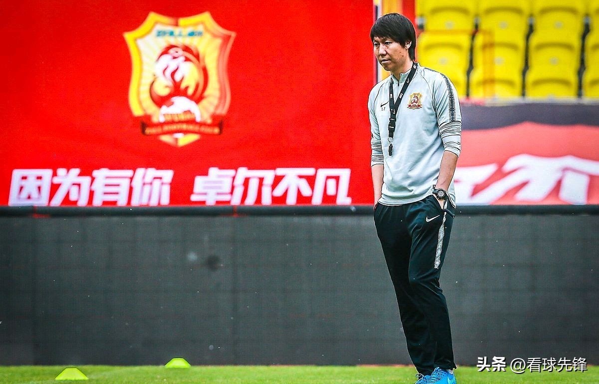 曝郝伟降薪续约泰山队,郝伟被球队开除原因