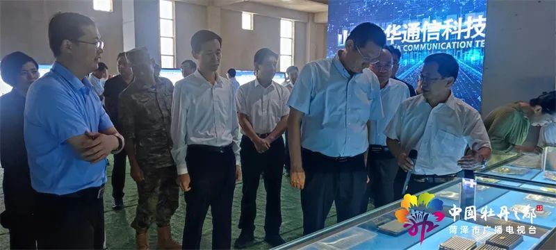 主要领导实地考察项目建设,县委书记带队观摩项目建设