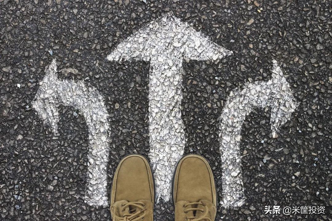 北京左转在最右侧车道,北京向右深圳向左