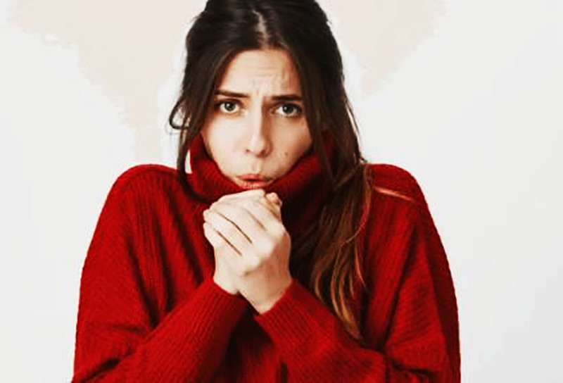 男士脚底出汗冰冷怎么治疗,脚底出汗感觉凉什么原因