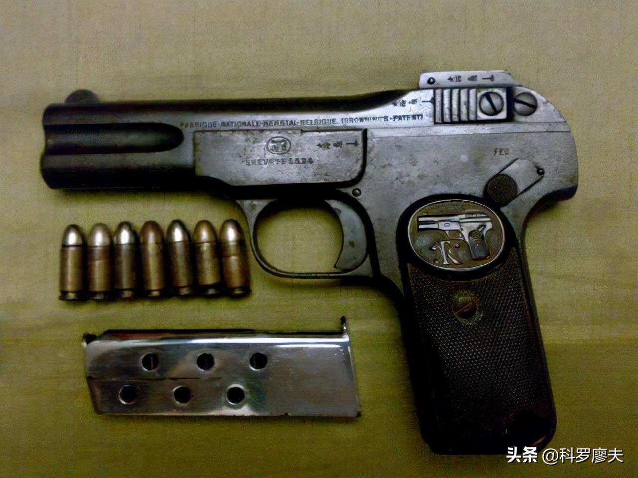 南部十四式手枪李云龙,勃朗宁手枪李云龙