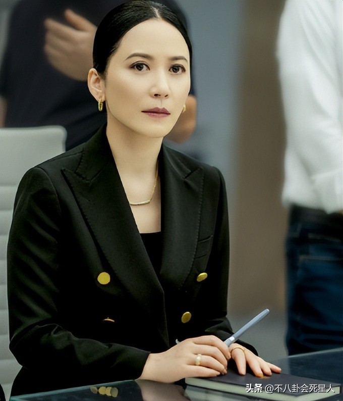 国产剧都是美颜滤镜脸都看不清了,国产剧滤镜下的人物