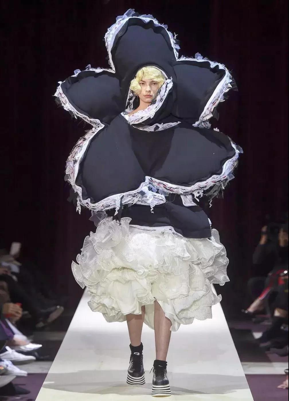 露后跟高跟运动鞋,不露脚高跟运动鞋