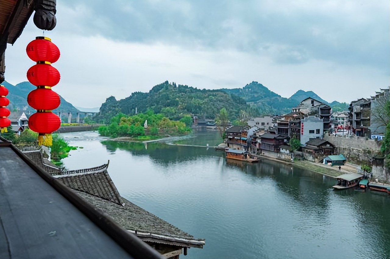 重庆周边三小时车程的小县城推荐,离重庆最远的省