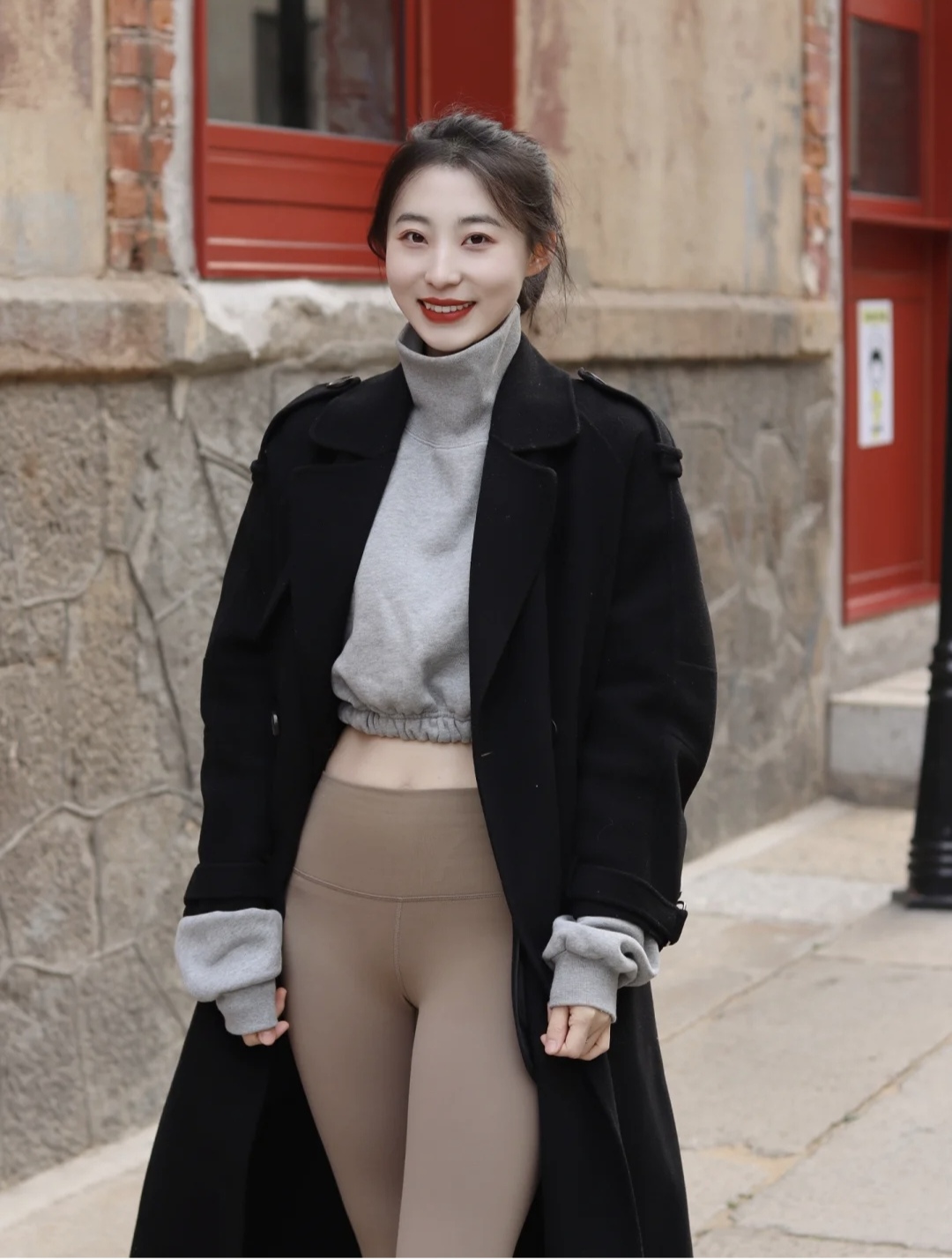 瑜伽裤穿出自然不做作风情,瑜伽裤穿出高级感