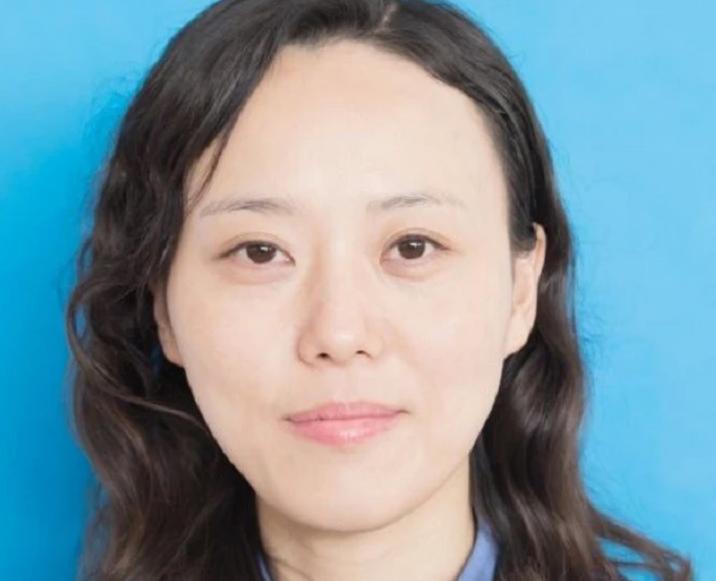 “80后美贪”金英丽：广交男友狂敛500多万，被捕后狡辩男友送的