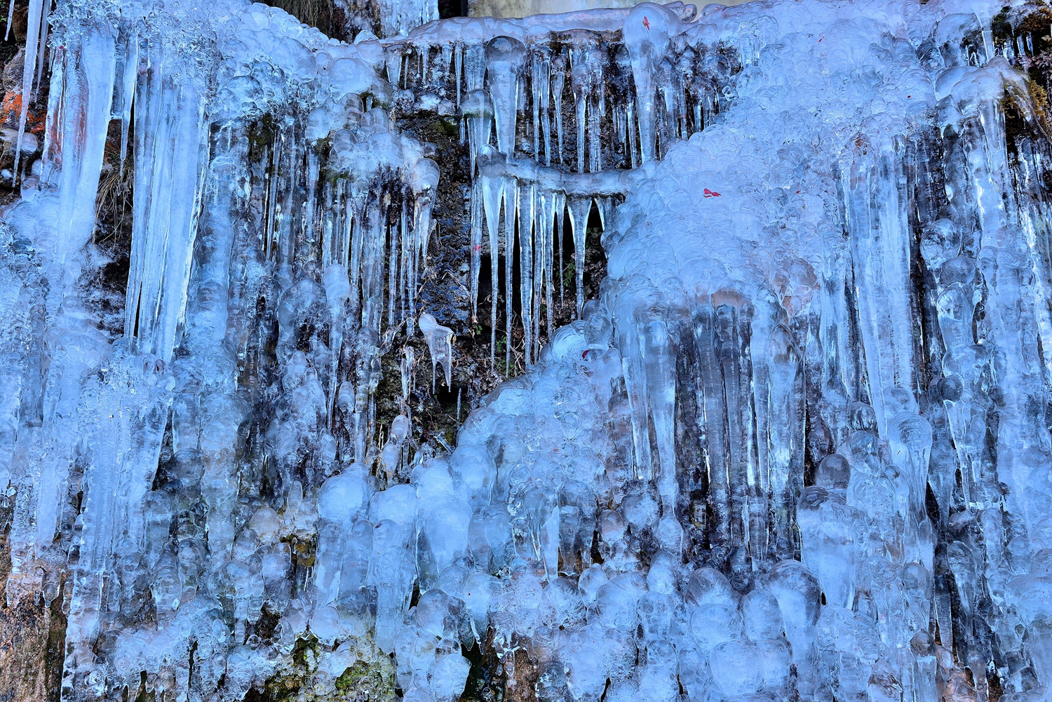 【乡景】湖北郧西神母殿：冰挂千仞洞穿两乡