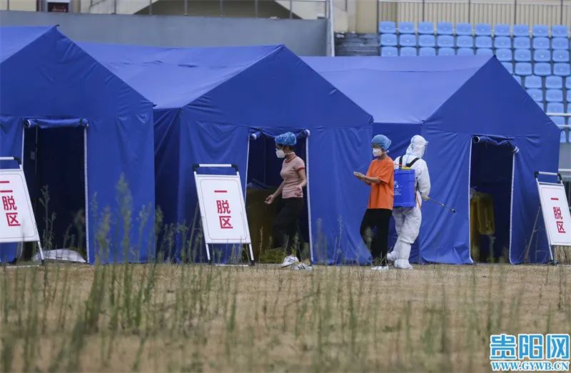 直击佛山南海大学城核酸检测,移动式方舱核酸检测实验室