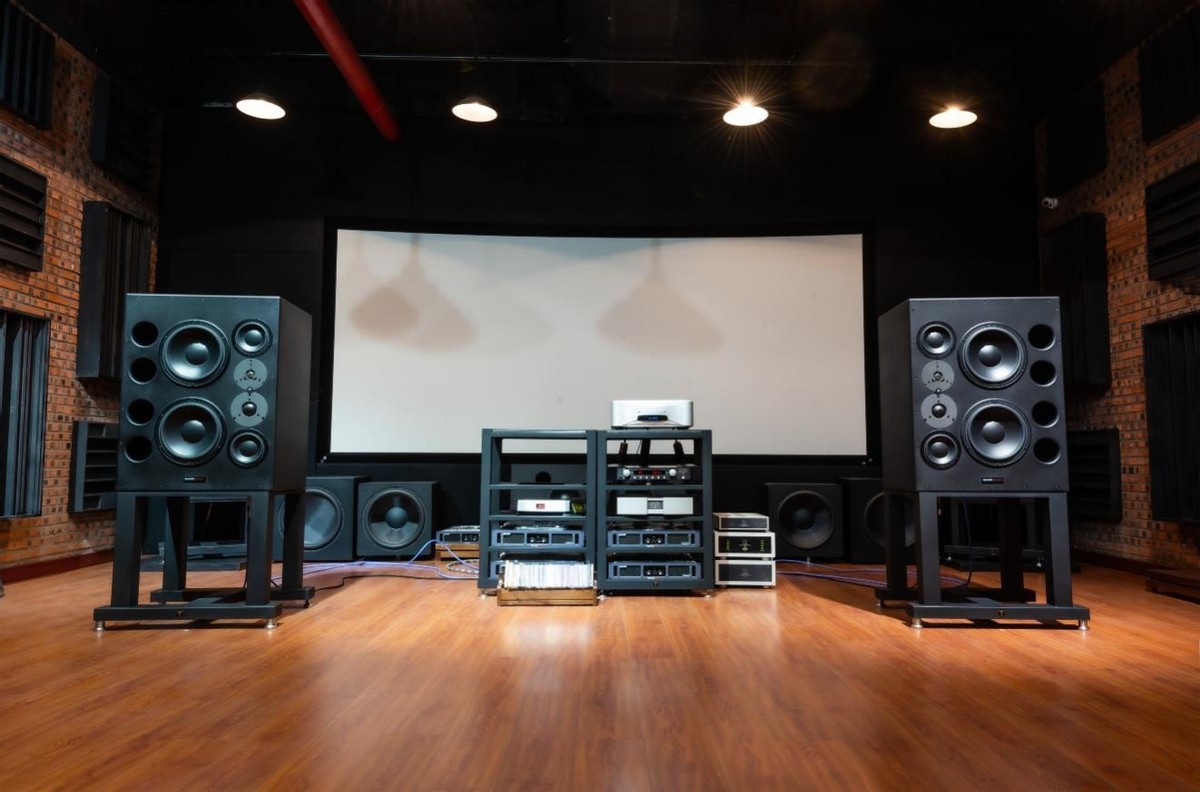 给大音响系统画龙点睛的高端线材--HANOWASIGNATUREEDITIONCABLE