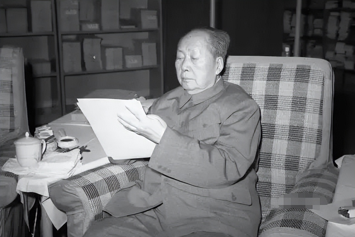 皮定均回忆:*伯承刘**开始读《三国演义》,是受到了毛主席的影响