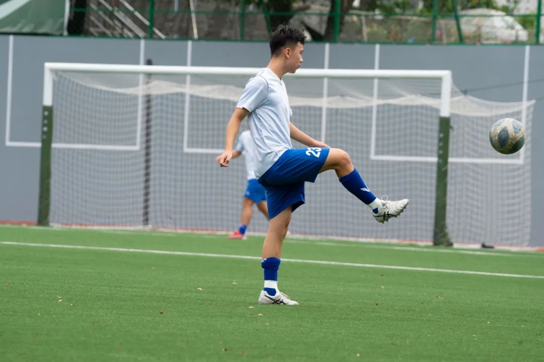 男孩通过足球考上清华,坚持11年