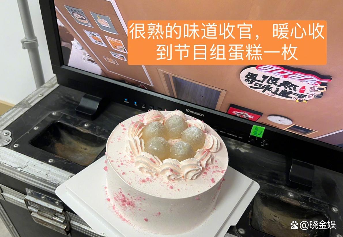 吴昕回老家过年跟谁一起的 (吴昕下乡种地)