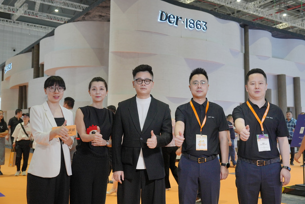 鏂版氮瀹跺眳鍏ㄩ儴瑙嗛,鏂版氮瀹跺眳鐢熸椿