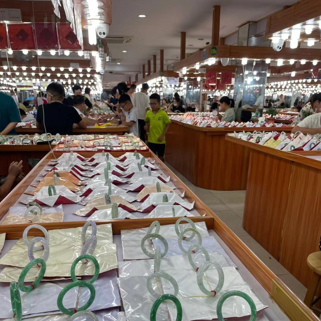 翡翠暴利,翡翠行业真的好赚钱吗