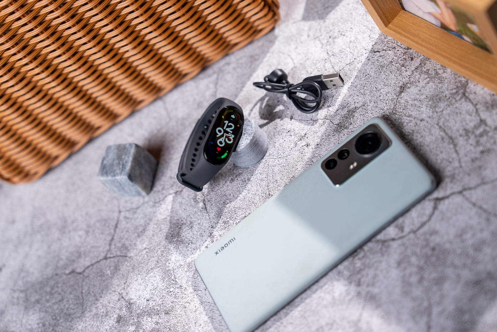 小米手环7nfc华为手环8nfc对比,小米手环7nfc同步微信步数