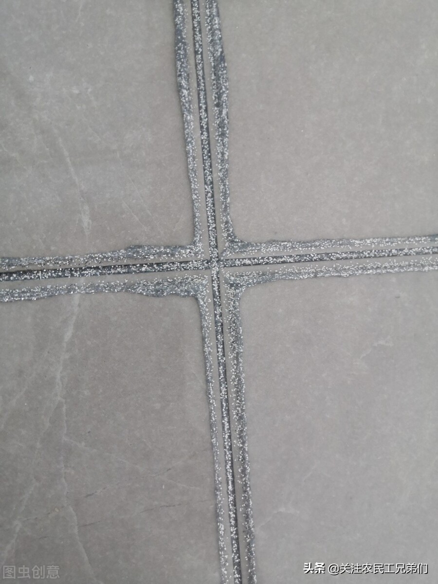 35元一平的美缝找工人太贵,外墙大理石美缝价格