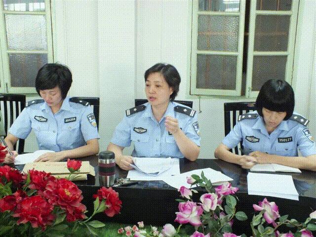 颁发第一代居民身份证,办第一代身份证感慨