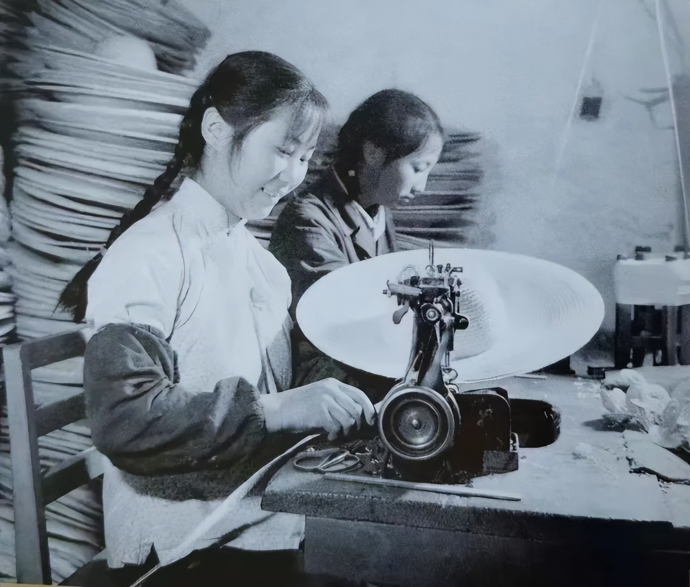 “李少莉事件”持续发酵！看一小区退休老大爷是如何评价她的