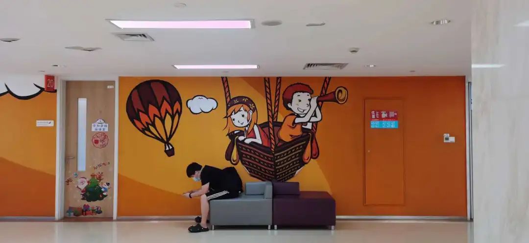 投票显示半数女性曾受*力暴**妇检：做孕检喊疼被医生斥责，检查时男子推门而入，“人格被踩在脚下狠狠践踏”